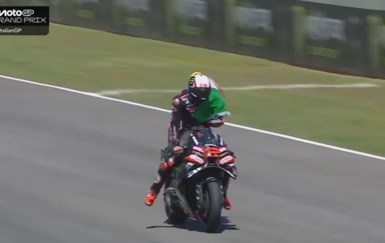 Bezzecchi Juara MotoGP Mugello 2026, Marquez Terlempar ke Posisi Tujuh