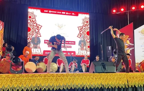 Grup Rapai Raja Siwah Ikut Meriahkan Festival Canang Ceureukeuh 2026