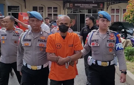 Dari Plafon ke Penjara, Drama Pencuri Emas yang Membakar Jalan Pelariannya.