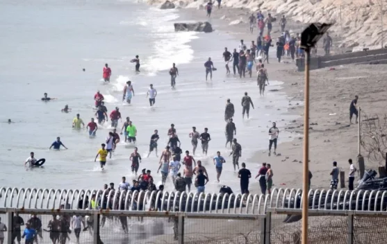 Ribuan Migran Serbu Ceuta, Spanyol Perketat Penjagaan Perbatasan