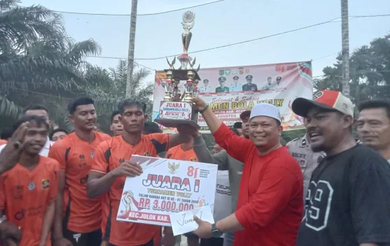 Tuan Rumah Rebut Juara Satu Turnamen Bola Voli HUT RI ke-81