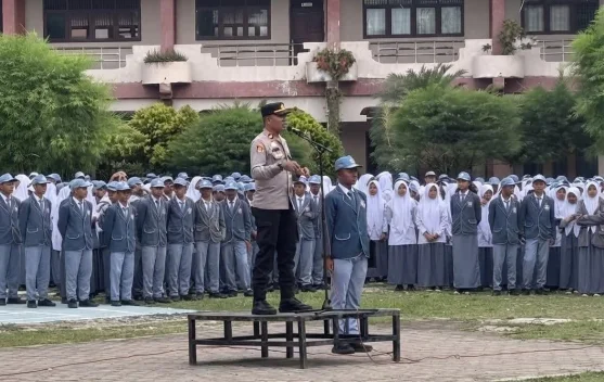 Wakapolsek Sampaikan Pesan Kamtibmas kepada Pelajar SMA Negeri 1 Lhokseumawe