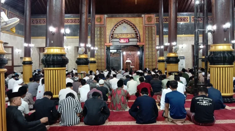 Pemerintah Kota Madiun Gelar Tarawih Perdana di Ramadan 1447 H