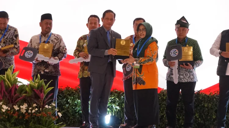 Magetan Raih Sertifikat menuju Kabupaten Bersih, Bukti Kolaborasi Nyata