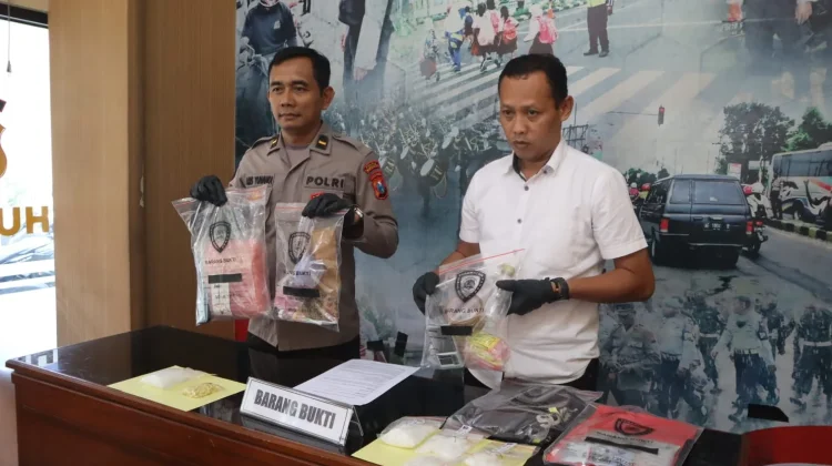 Dua Jaringan Narkoba di Kota Madiun Digulung, Total 300 Gram Sabu Disita