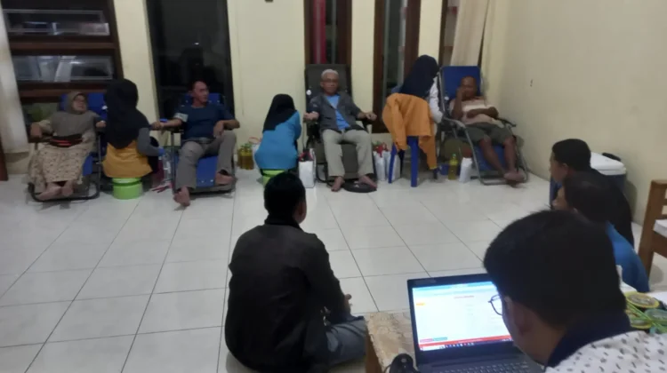 PMI Kabupaten Madiun Melakukan Layanan Donor Darah Jemput Bola ke Desa-Desa.
