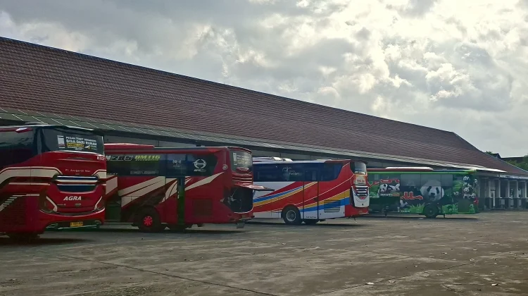 Cegah Penumpukan Penumpang, Bus Non-Trayek Diizinkan Beroperasi