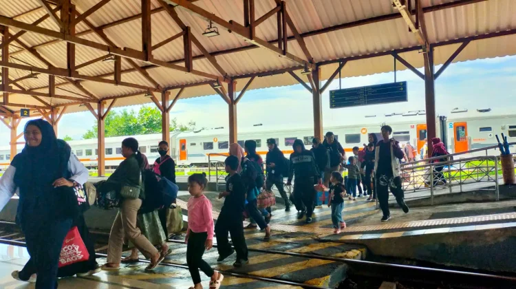 H-6 Lebaran, Stasiun di Wilayah KAI Daop 7 Madiun Mulai Dipadati Pemudik