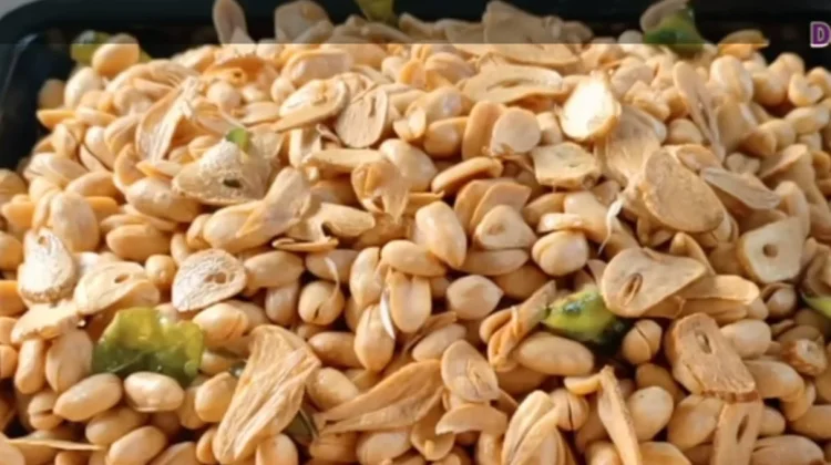 Kacang Bawang,  Kuliner Tradisional Sajian Lebaran