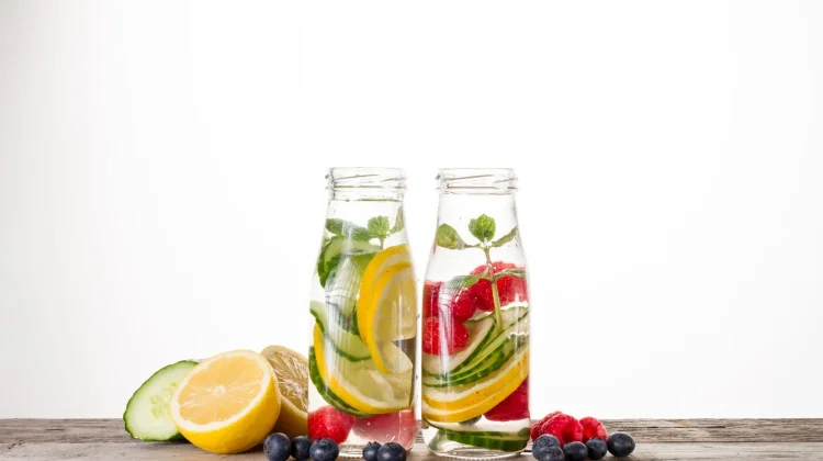 Tips Aman Memilih Minuman untuk Diet