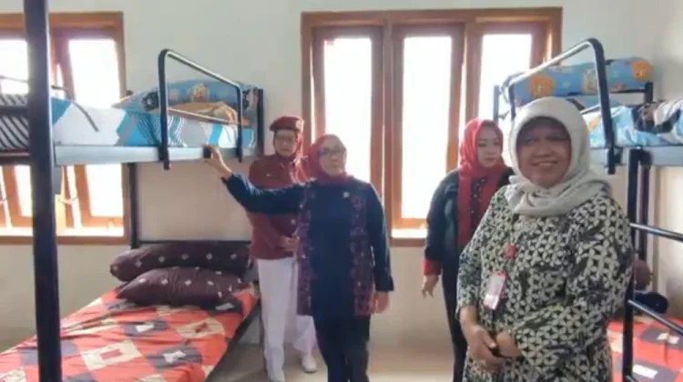 Menteri PPPA Kunjungi Sekolah Rakyat Ponorogo