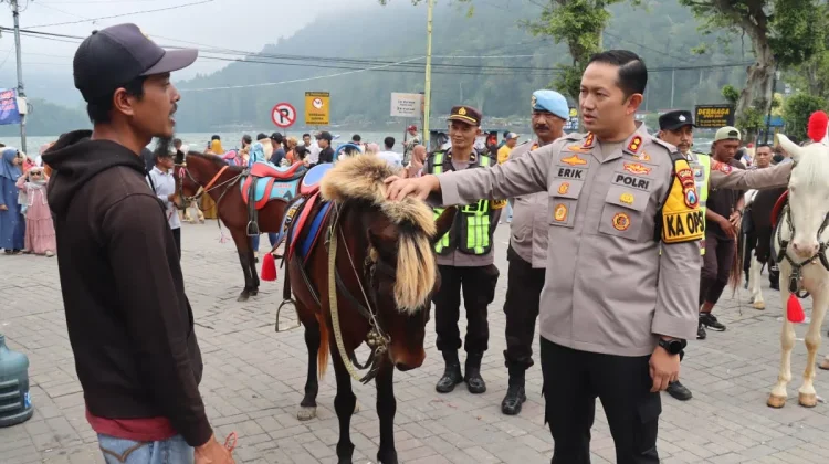 Kapolres Magetan Patroli Langsung Telaga Sarangan, Pastikan Keamanan Wisatawan
