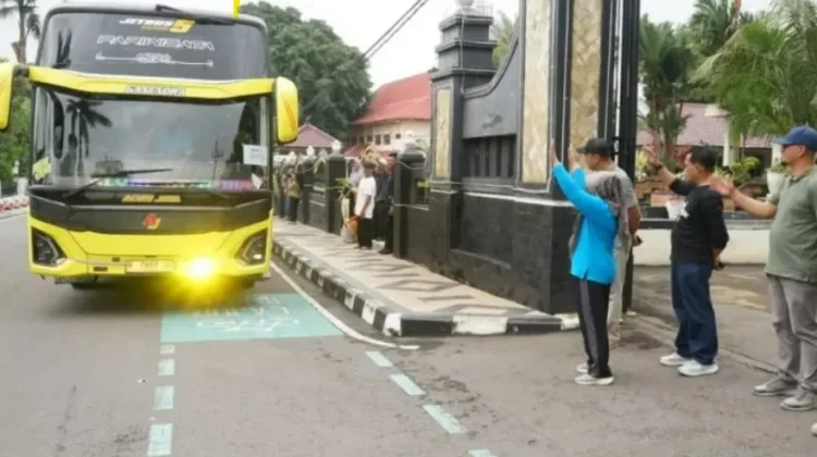 Ringankan Beban Warga, Pemkab Magetan Fasilitasi 5 Armada Bus Balik Gratis Lebaran