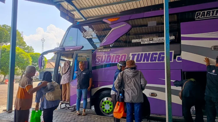Arus Balik Lebaran Mulai Padati Terminal Magetan, Penumpang Didominasi Keberangk