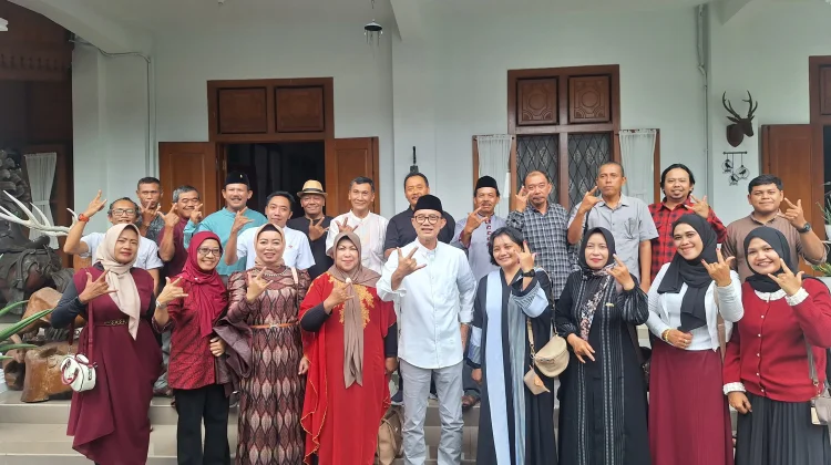 Halal Bihalal di Rumah Kanang, PDIP Magetan Soroti Dampak Krisis Global hingga BBM