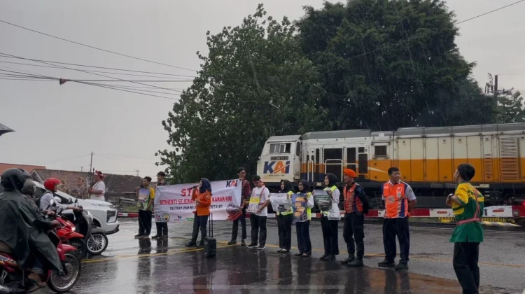 KAI Daop 7 Madiun Perketat Pengawasan Jalur dan Perlintasan