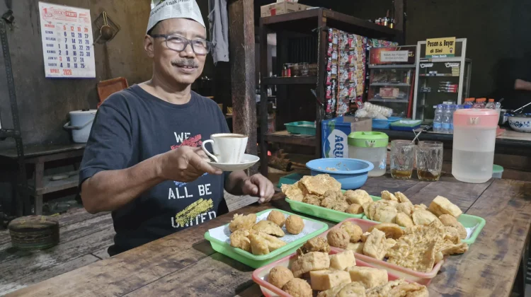 Sosok Wahyudi, Penjual Kopi bisa Naik Haji