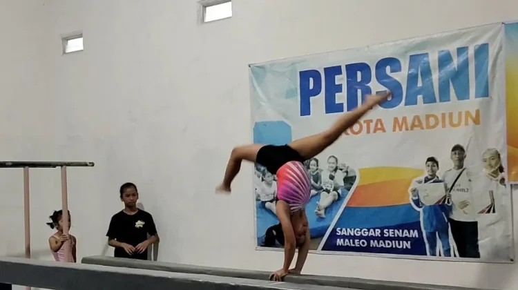 Jelang Kejuaraan, Atlet Dalami Rangkaian Gerakan Senam