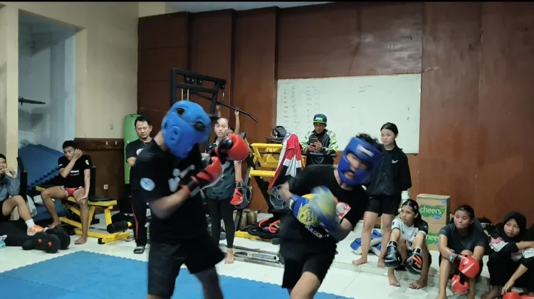 Bersiap untuk Kejuaraan, Atlet Ngawi Latihan hingga Sparing