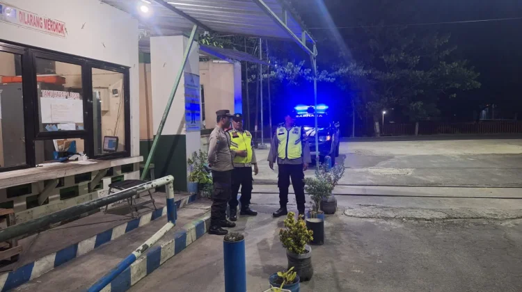 Polsek Geneng Ngawi Intensifkan Patroli Malam Sasar Titik Strategis