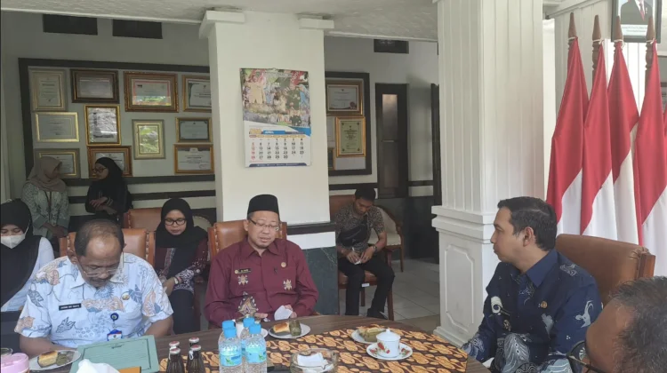 Balai Penyelenggara Jaminan Produk Halal Jatim Audiensi dgn Plt. Wali Kota Madiun
