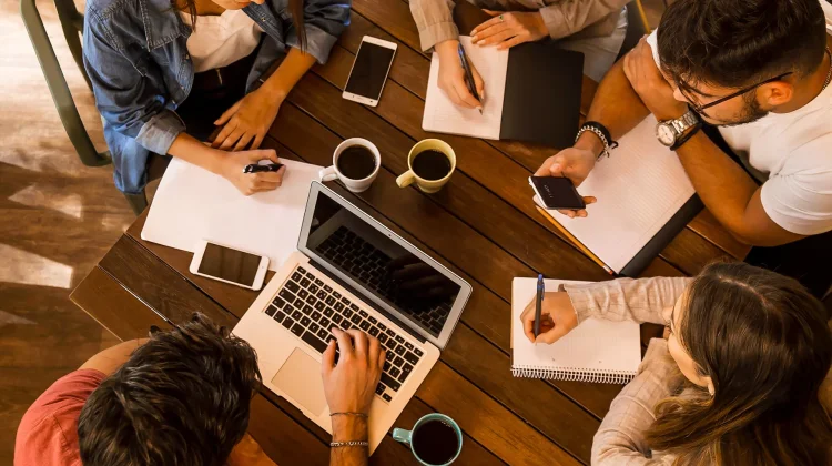 Psikolog Jelaskan Pentingnya Learning by Doing bagi Gen Z