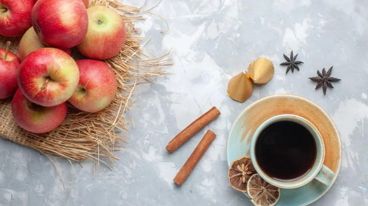 Apel atau Kopi? Mana Energinya Lebih Bertahan Lama