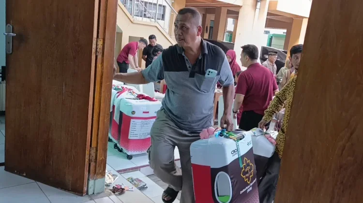 Ratusan Jemaah Haji Ponorogo Mulai Kumpulan Koper