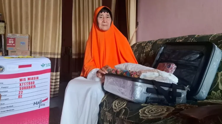 Menabung Sejak Remaja, Mak Sih Berangkat Haji di Usia 76 Tahun