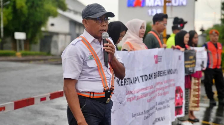 KAI Daop 7 Madiun Imbau Pengguna Jalan Disiplin di Perlintasan