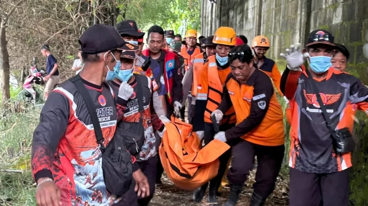 Pemotor Hilang di Jembatan Ngujur Berakhir Duka, Korban Ditemukan Tak Bernyawa