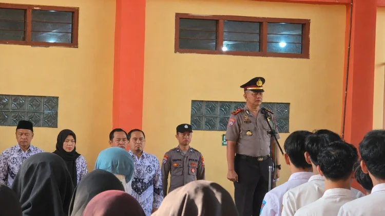 Peringati Hardiknas, Serentak 19 Kapolsek dan Pejabat Utama Polres Ngawi Jadi Pemb