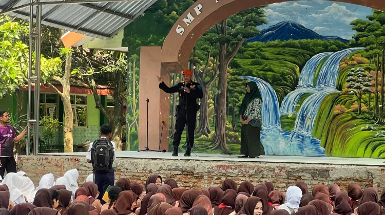 Libatkan Pelajar, KAI Daop 7 Madiun Gencarkan Sosialisasi Keselamatan