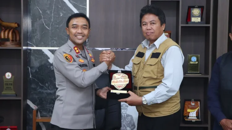 Sinergitas Pengelolaan Hutan di Ngawi, Kapolres Terima Kunjungan dari UGM