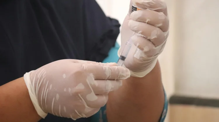 Cegah Kanker Serviks Melalui Vaksin HPV hingga Rutin Pap Smear Setahun Sekali!