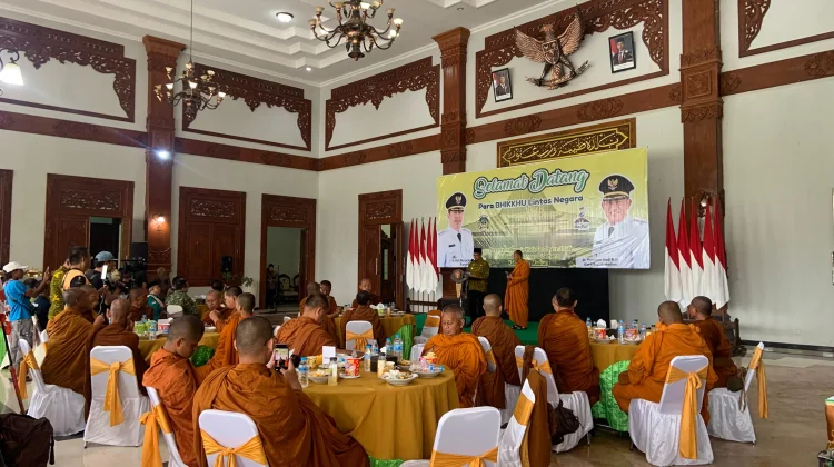 Bawa Pesan Damai, 57 Biksu IWFP 2026 Singgah di Kabupaten Madiun
