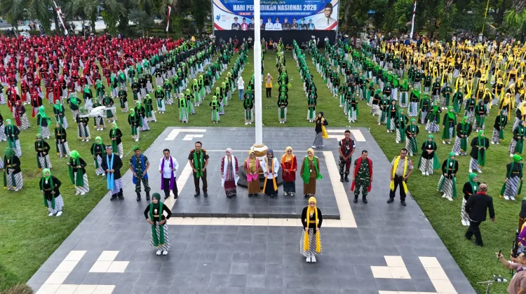 Ribuan Guru dan Pelajar Meriahkan Hardiknas 2026 dengan Tari Lenggang Mageti