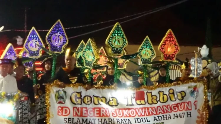Takbir Keliling Berlampion Semarakkan Malam Iduladha di Magetan
