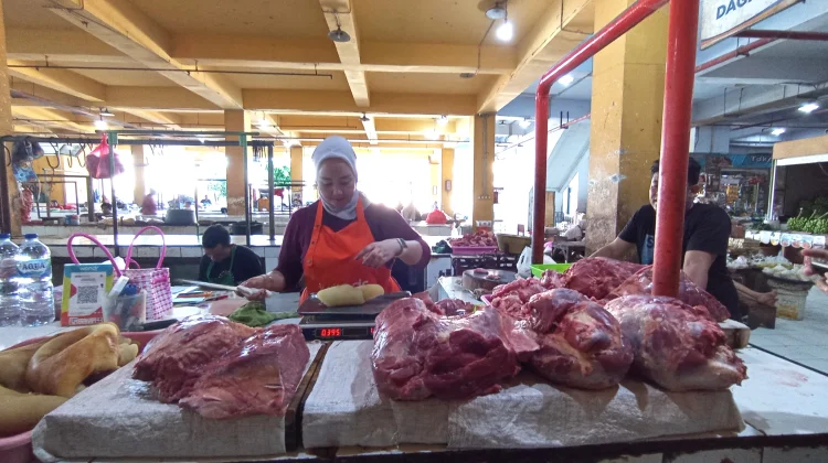 Musim Hajatan, Penjualan Daging Sapi di Pasar Besar Madiun Meningkat