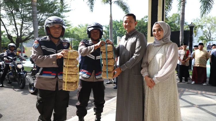 Polres Magetan Salurkan Daging Kurban ke Warga dan Sejumlah Lembaga Sosial