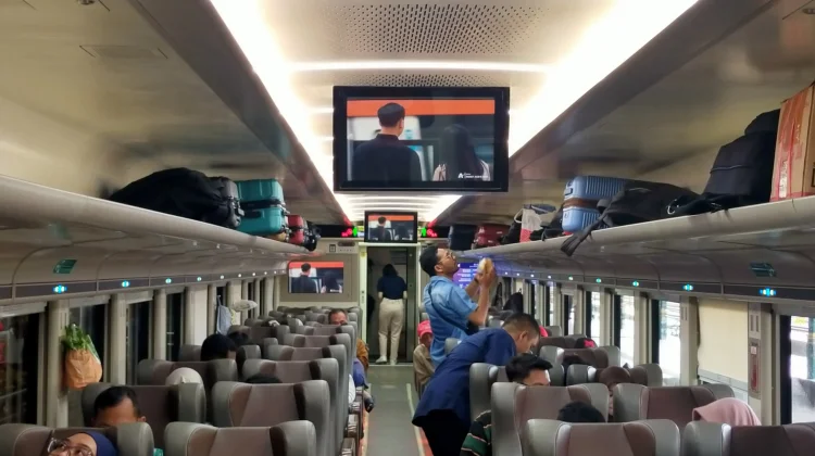 Libur Hari Lahir Pancasila, Stasiun Madiun Layani Total 42.297 Pelanggan