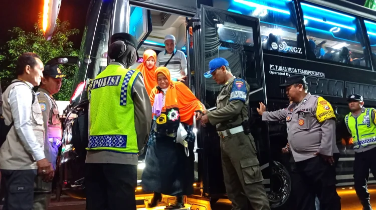 225 Jemaah Haji Tiba di Kota Madiun, Satu Wafat dan Satu Masih Dirawat di Jeddah