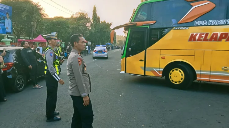 Polres Ngawi Amankan Kepulangan 484 Jamaah Haji 2026