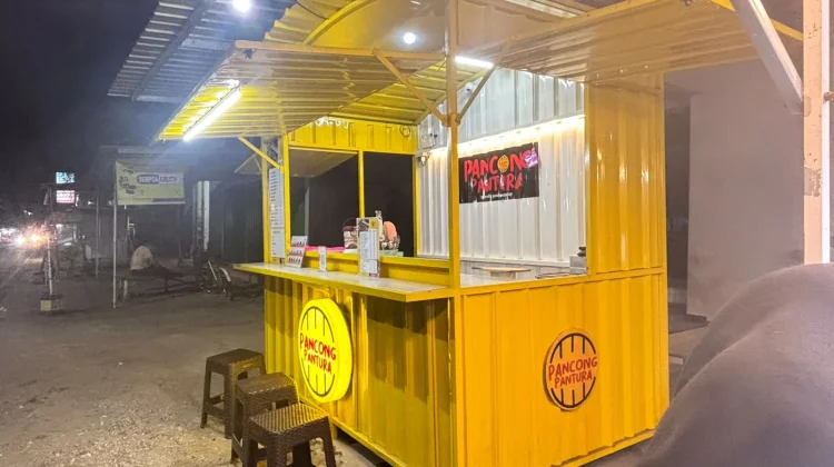 Lezatnya Kue Pancong di Dolopo Madiun
