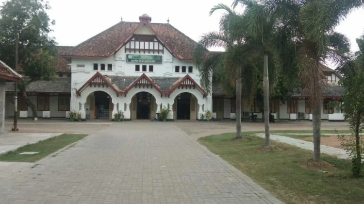 Mitos Mistis Cara Masyarakat Melindungi Situs Sejarah