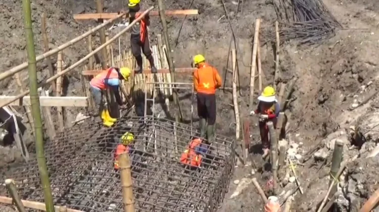 Disperkim Ngawi Kebut Jembatan Penghubung untuk Dongkrak Perekonomian