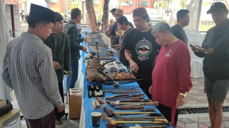 Pameran Pusaka di RRI Madiun Hadirkan Koleksi Lintas Era Nusantara
