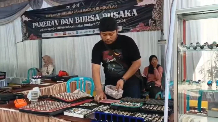 Kilau Batu Mulia Hadir dan Bawa Pesan Filososfis di Acara Gelar Budaya RRI Madiun