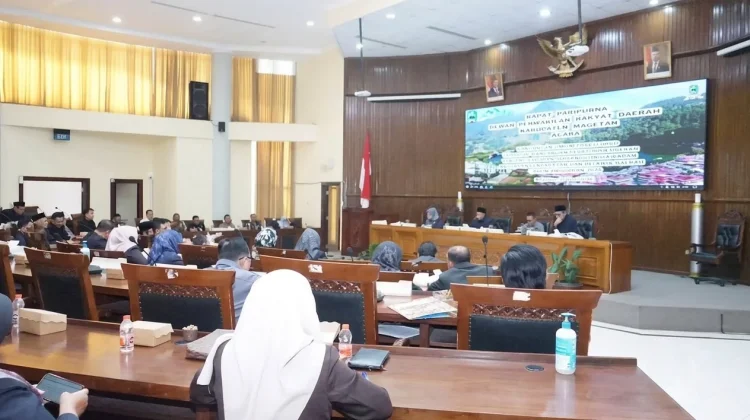 Paripurna APBD TA 2025, DPRD Soroti SiLPA dan Tindak Lanjut Temuan BPK