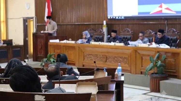Delapan Fraksi DPRD Magetan Beri Catatan atas Pertanggungjawaban APBD 2025